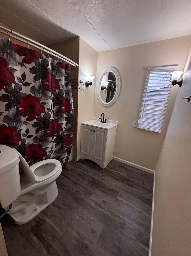 Photo - 14001 Western Ave