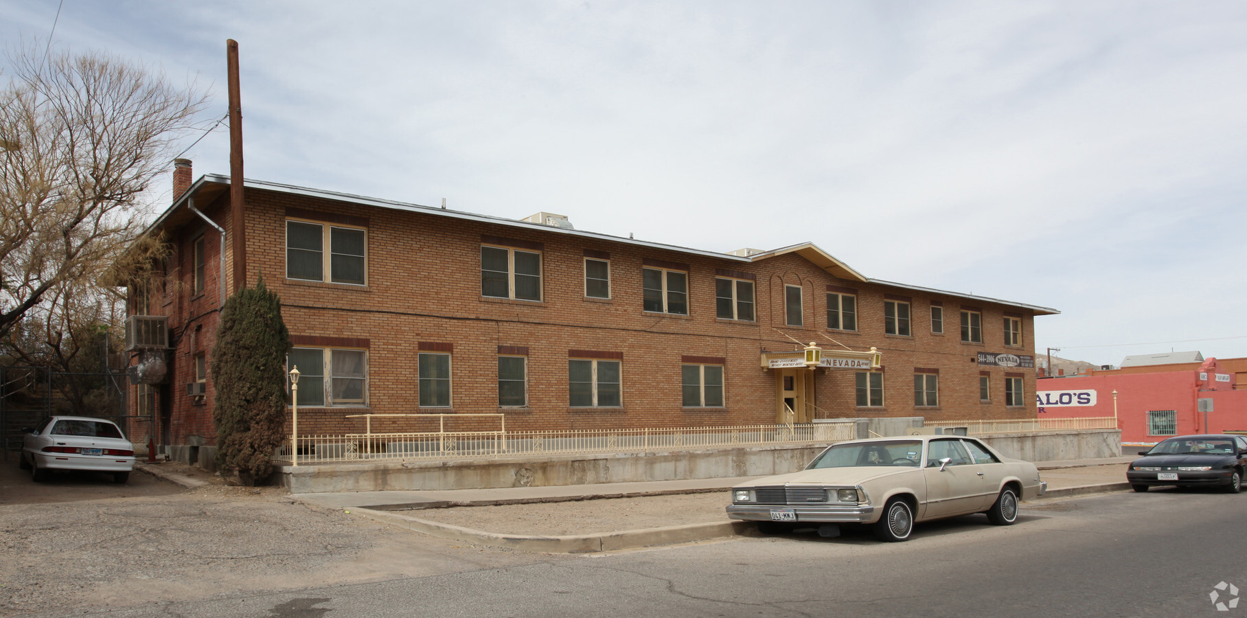 Nevada Apartments - Nevada Apartments