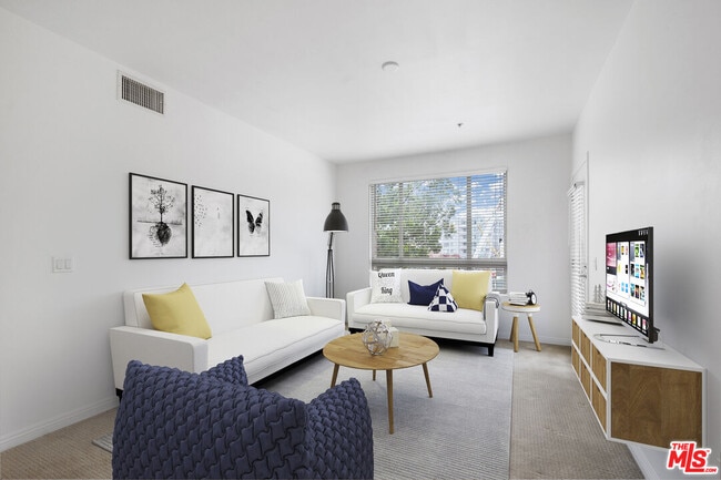 Photo - 100 S Alameda St Unidad 209