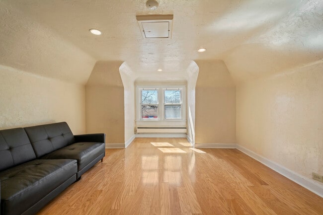 Photo - 2615 E 12th Ave Unit Upstairs Apartment