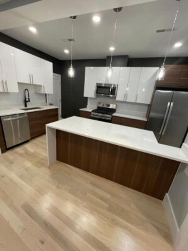 Photo - Renovated 3 Bed/2 Bath Right In The Heart Of Washington Square!