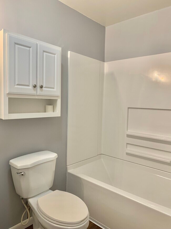 124 Montcalm Ave Apartments Unit 124B Moncalm Avenue Plattsburgh, NY