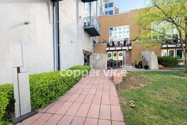 Photo - 1050 Cherokee St Unit 205