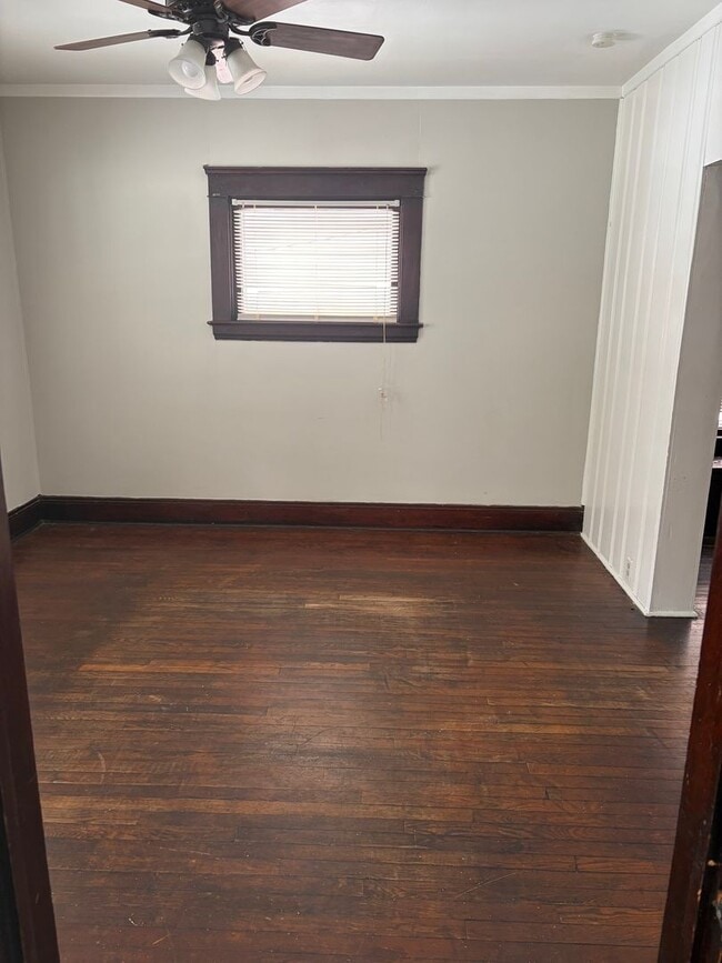 Photo - 2 BR West Side Unit Dn