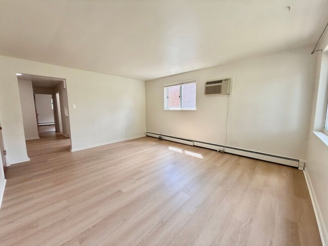230 S Wayne Ave Unit 2