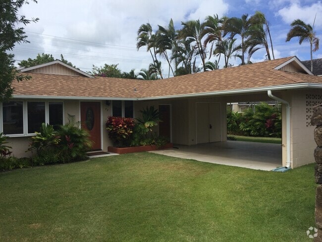 Building Photo - Aikahi Park Beautiful Four Bedroom Home