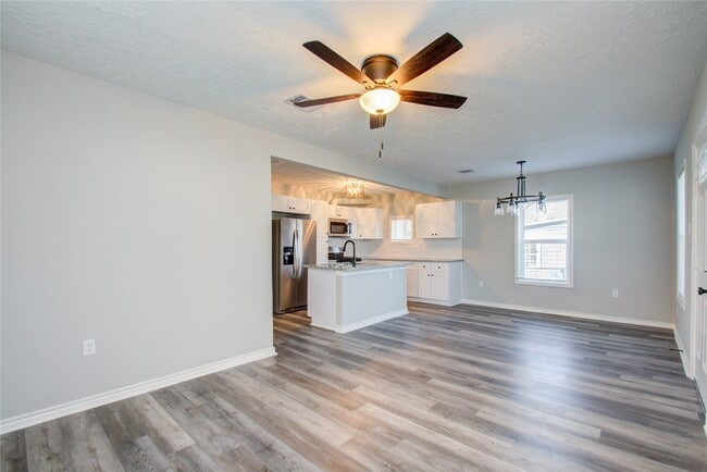 Photo - 3403 Gano St