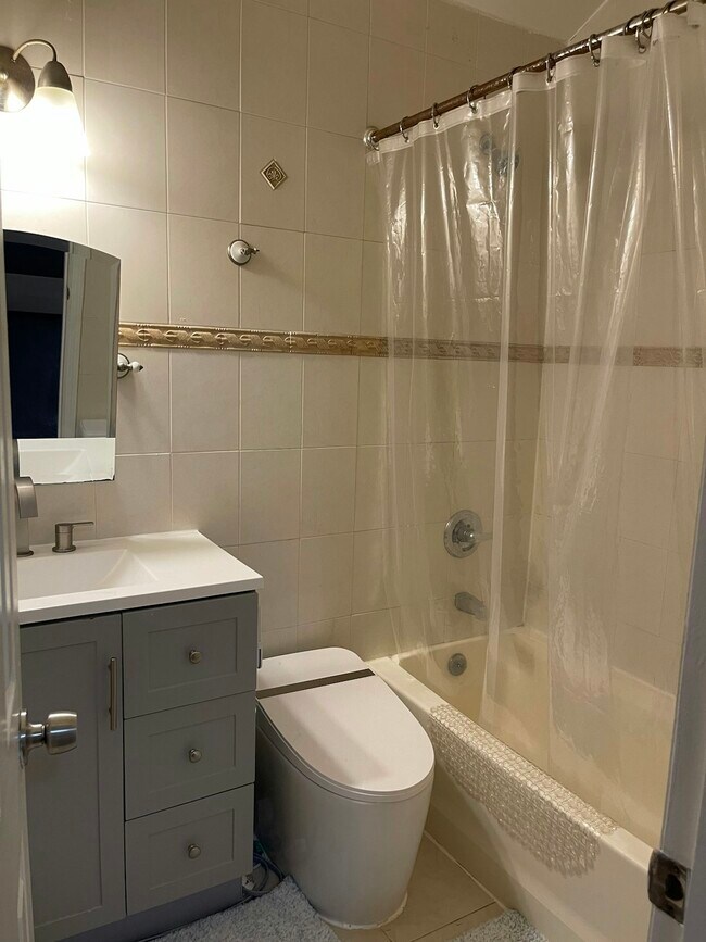 Photo - 176-12 132nd Ave