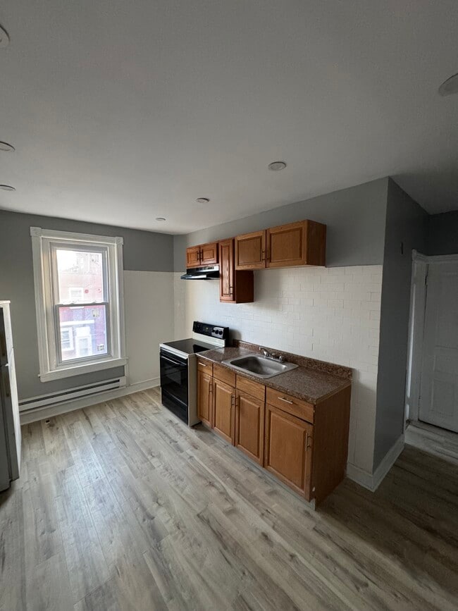 Photo - 129 S 5th St Unit 1 Bed 1 Bath Rear