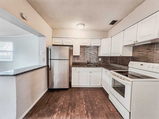 Photo - 5396-5368 68th Way N