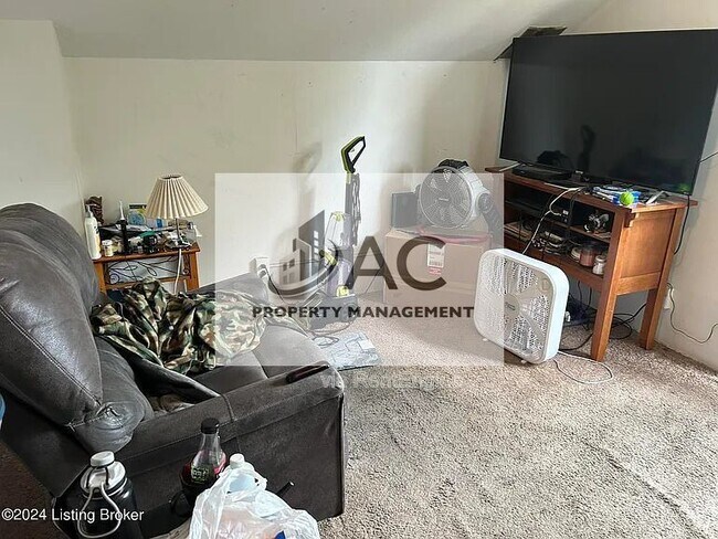 Photo - 1212 Queen Ave