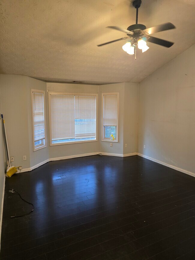 Photo - 170 Wynfield Dr