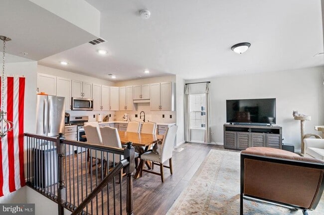 Photo - 3070 Goshen Dr