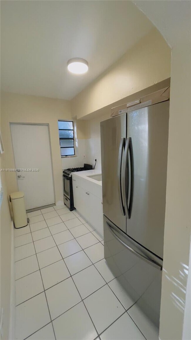 807 86th St Unidad 801