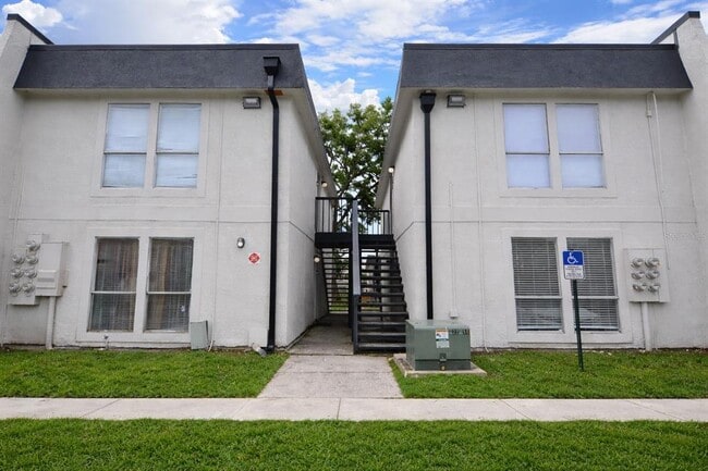 Building Photo - 8425 Cerro Cir Unit 163