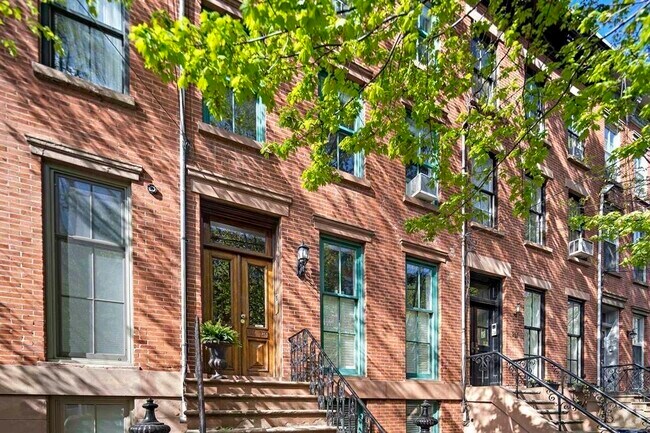 Building Photo - 238 3rd St Rental