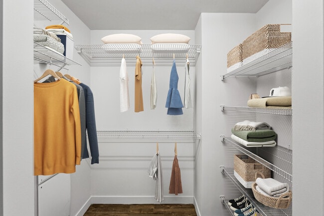 Walk-in closet