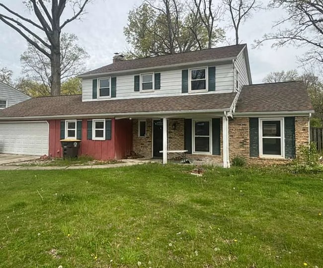 Building Photo - Four Bedroom Available for Immediate Move in!!