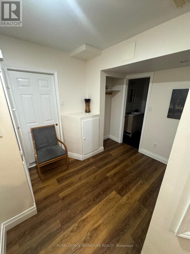 Photo - 3974 Foxwood Ave