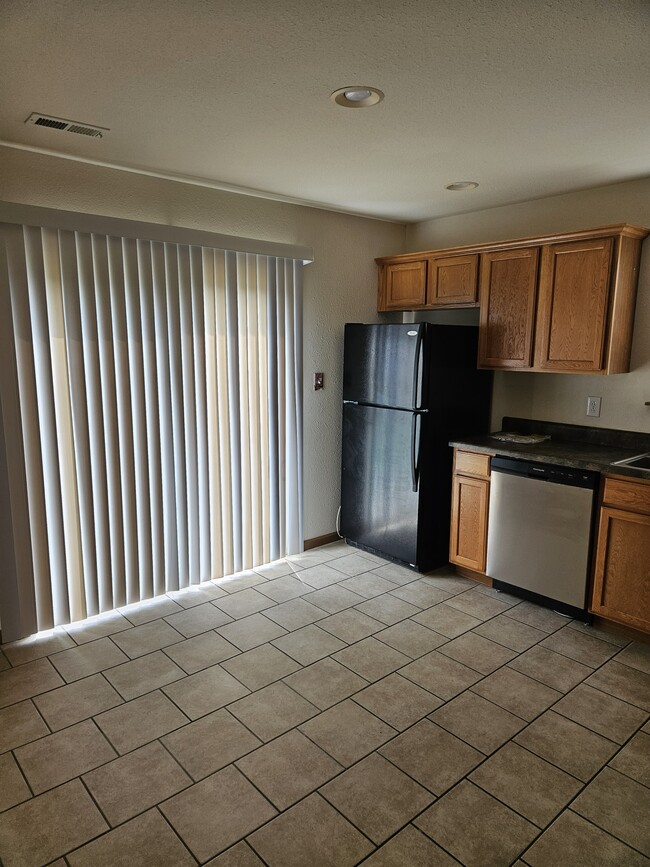 Photo - 704 Glenstone Dr