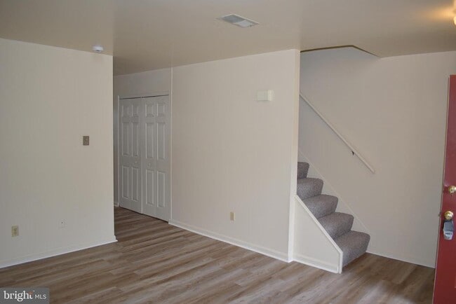 Photo - 961 Orchard Dr
