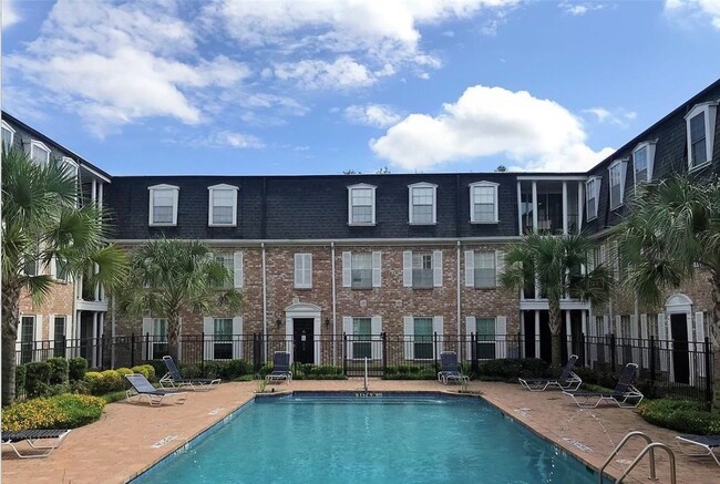 357 N Post Oak Ln Unit 304
