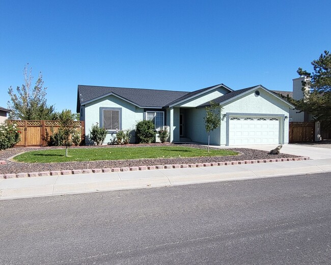 Photo - Charming 3 Bedroom 2 Bathroom Desert Lakes Home, Fernley