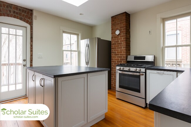 Photo - 151 Highland St Unit 2