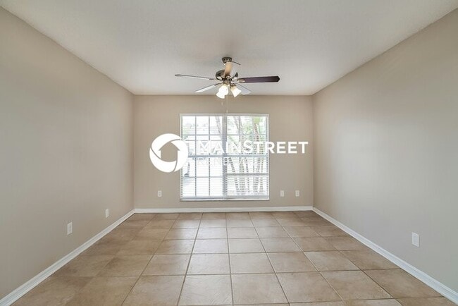 Photo - 3 Bedroom Pet-Friendly Home in OVIEDO, FL with Main Street Renewal