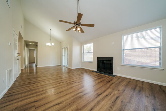 Photo - 6732 Woodsmoke Way