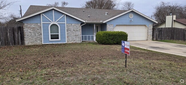 Building Photo - 1612 Fox Trail Rental