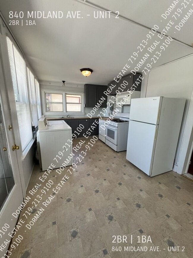 Photo - 840 Midland Ave Unit 2