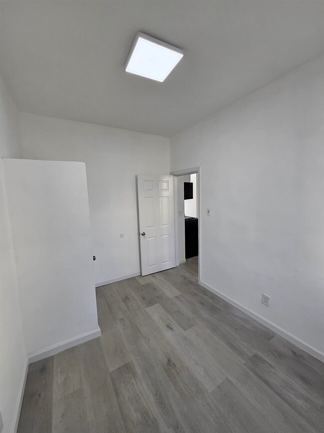 Photo - 190 Central Ave