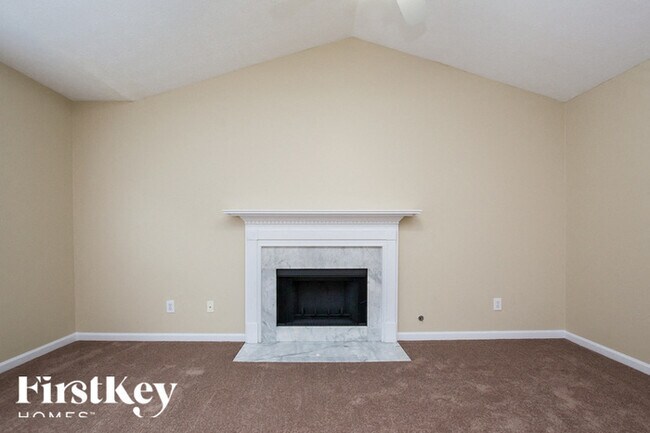 Photo - 118 Aztec Way SE