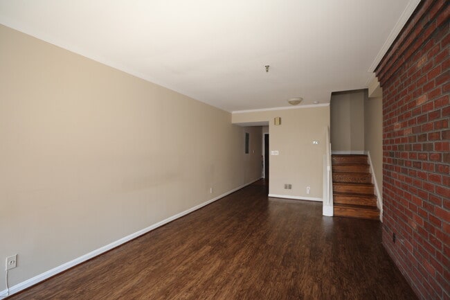 Photo - 1071 Paper Mill Ct NW