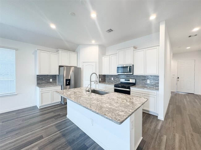 Photo - 519 Newcomb Holw Dr