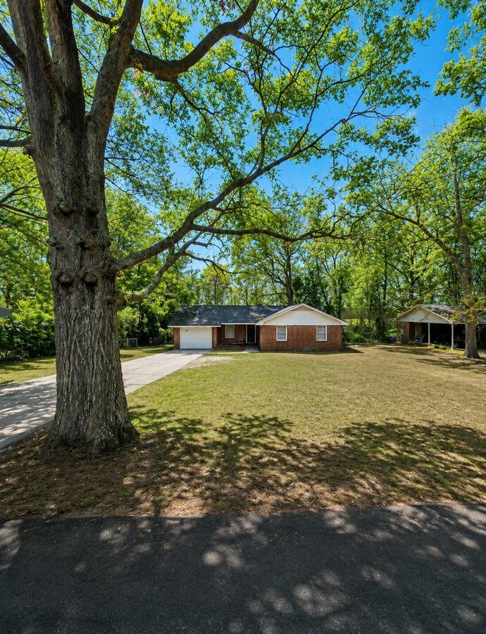 Photo - 860 Pitts Rd