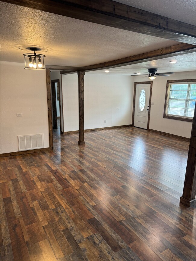 Photo - 123 N Washington St