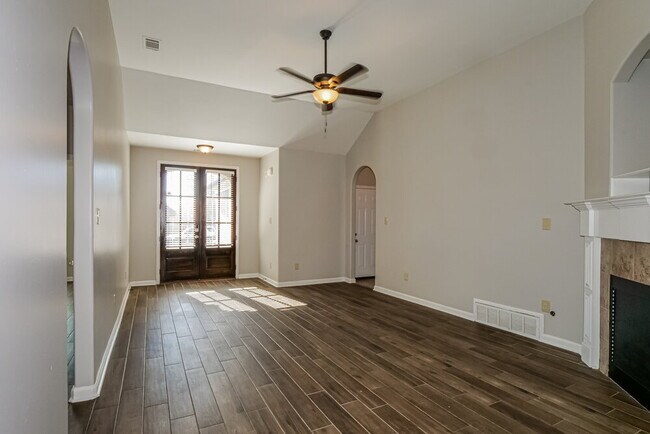 Photo - 235 Garden Springs Dr