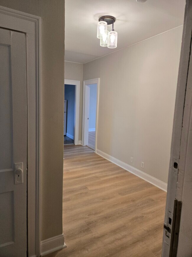 Photo - 177 Winthrop Rd