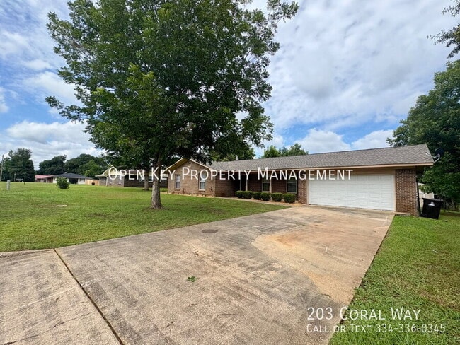 Photo - 203 Coral Way
