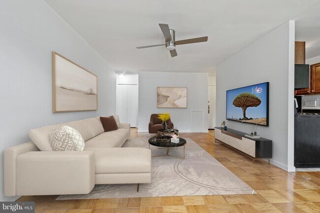 Building Photo - 3000 7th St NE Unit 124