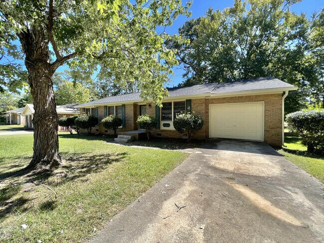 Photo - 212 Avery Lane