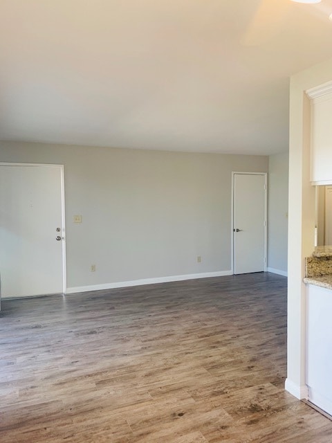 Living Area - 11915 Burbank Blvd