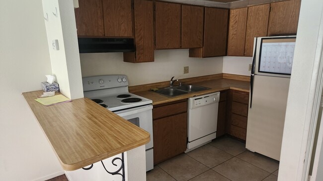 Photo - 700 W University Dr Unidad G241