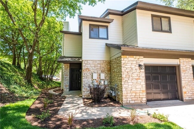 Photo - 9000 Mountain Ridge Dr Townhome