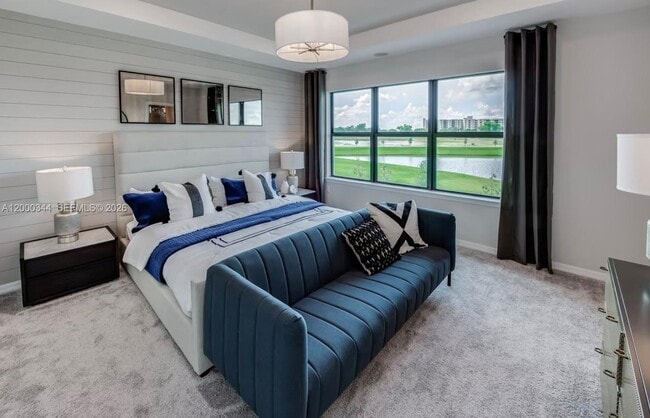 Photo - 2485 Primrose Pl