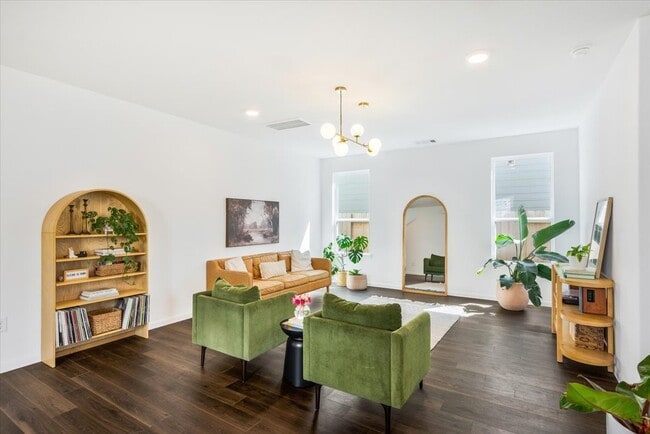Photo - 25919 Chicory Dr