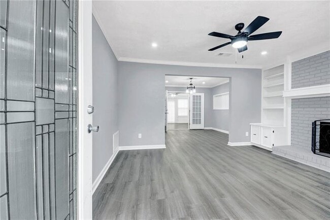 Photo - 1406 Sycamore Dr NW