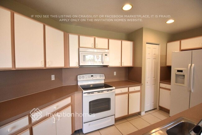 Photo - 16887 Crestview Ln